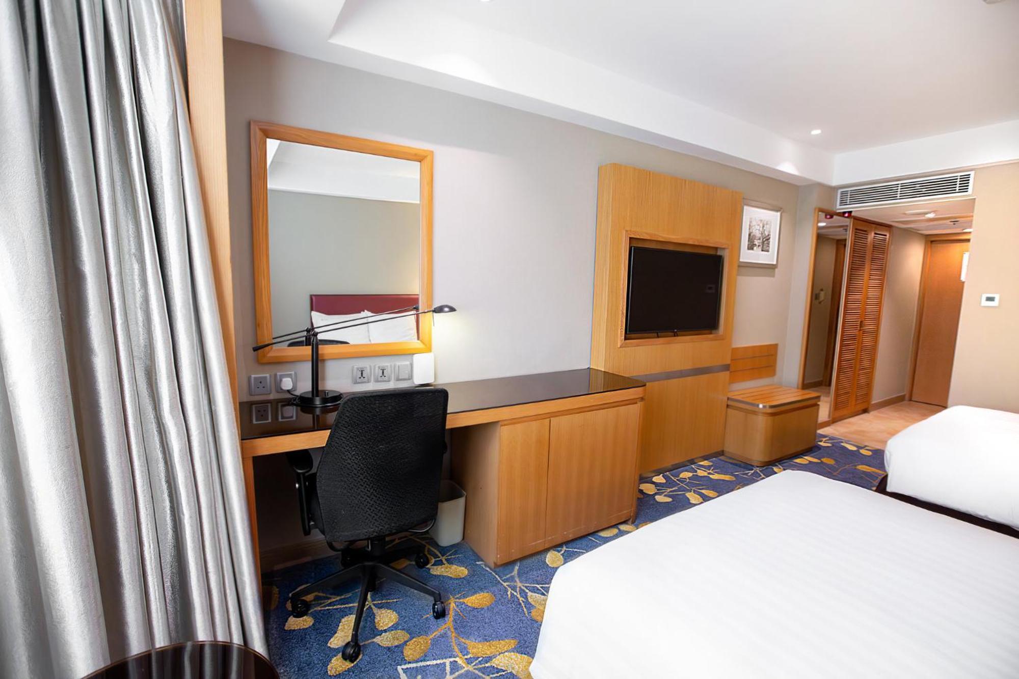 Holiday Inn Macau By Ihg Exterior photo
