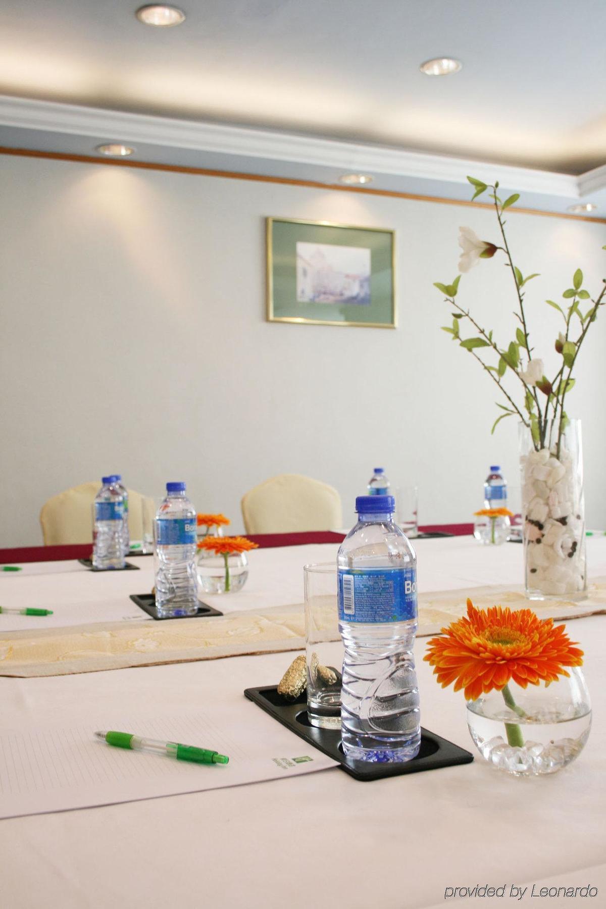 Holiday Inn Macau By Ihg Business photo